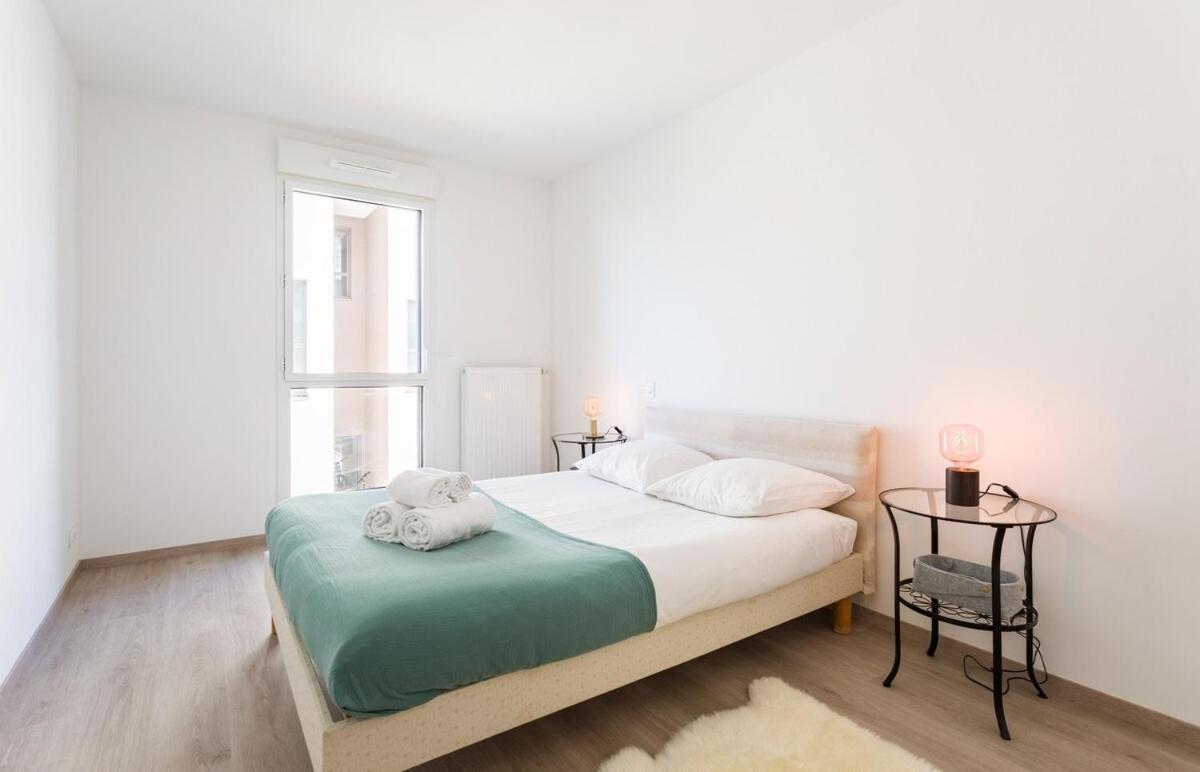 Le Rio, Appartement Avec Terrasse & Parking แรนส์ ภายนอก รูปภาพ